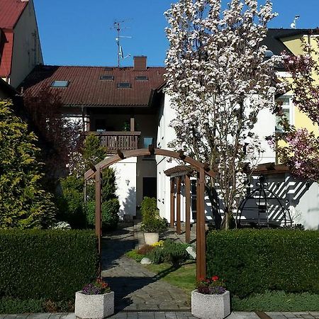 Apartment Pension Stark Františkovy Lázně Esterno foto