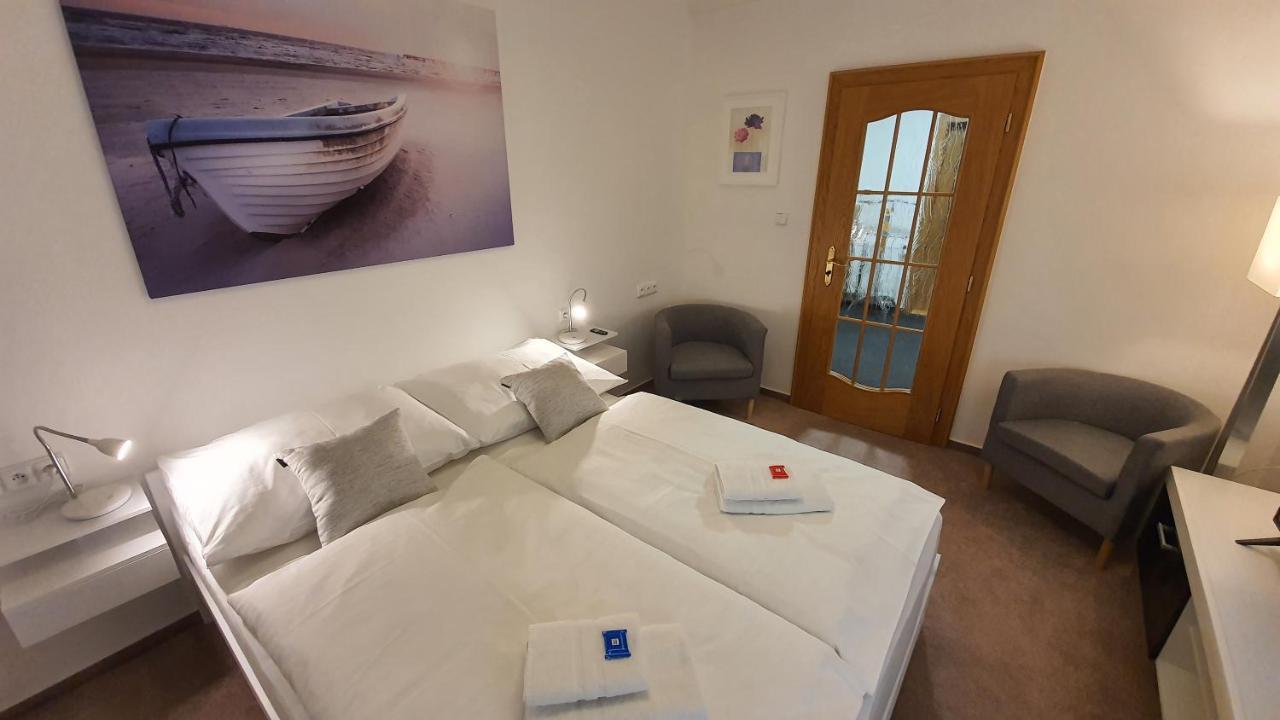 Apartment Pension Stark Františkovy Lázně Esterno foto