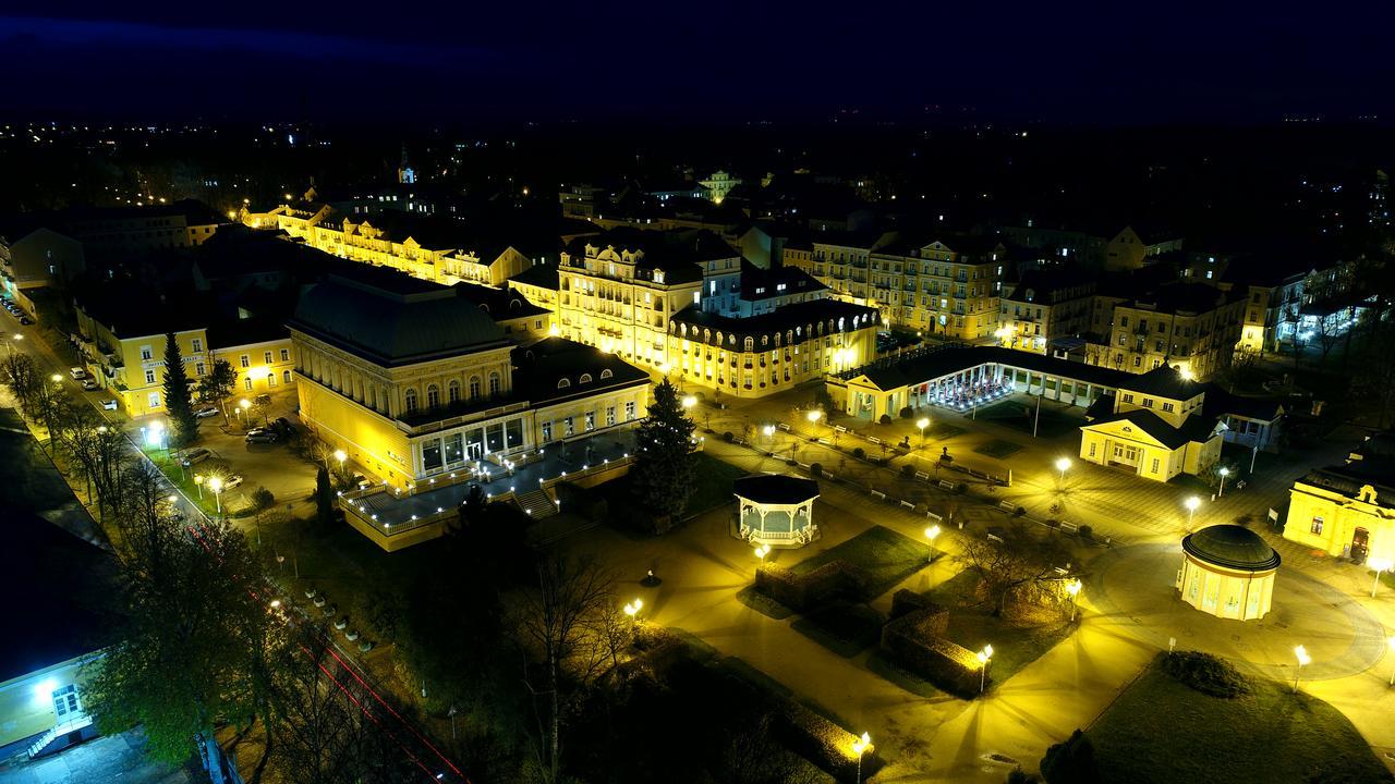 Apartment Pension Stark Františkovy Lázně Esterno foto